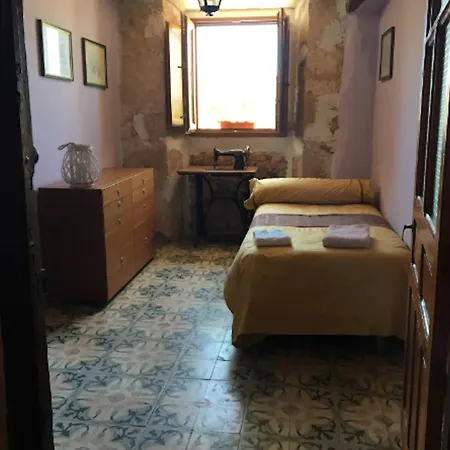 Spacious House In With Fireplace & Mountain View Feriehus Llano de Bureba
