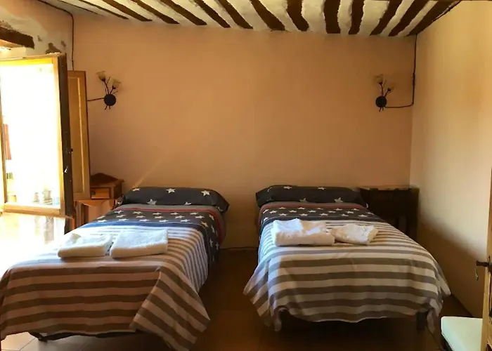 度假居 Spacious House In With Fireplace & Mountain View