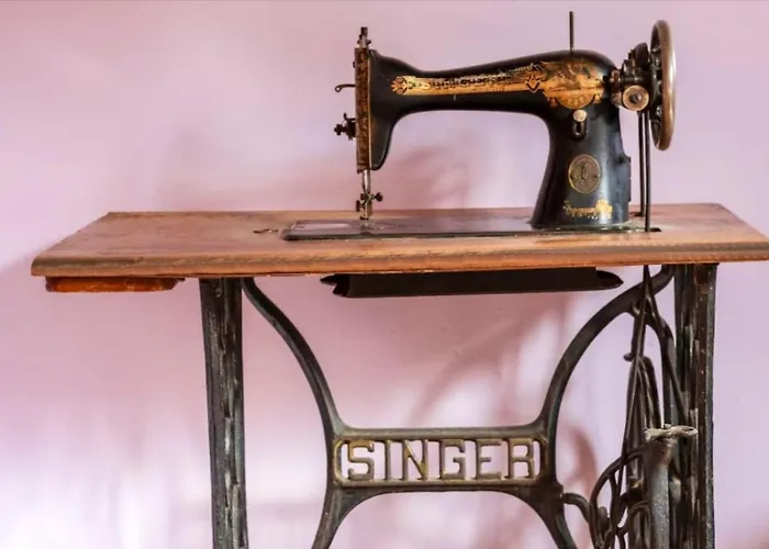 度假居 Spacious House In With Fireplace & Mountain View