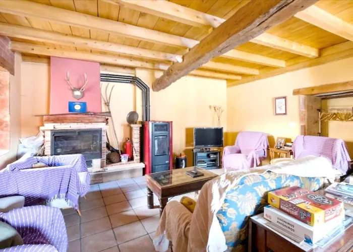 度假居 Spacious House In With Fireplace & Mountain View